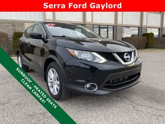 Used 2017 Nissan Rogue Sport SV image 1