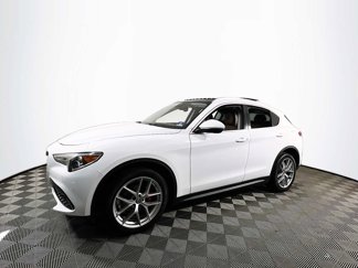 Used 2019 Alfa Romeo Stelvio Ti image 1