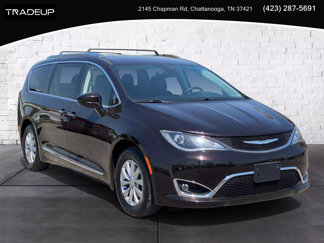 Used 2018 Chrysler Pacifica Touring-L image 1