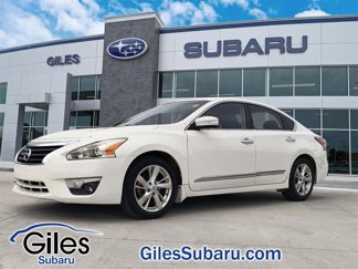 Used 2015 Nissan Altima 2.5 SL w/ Technology Package image 1