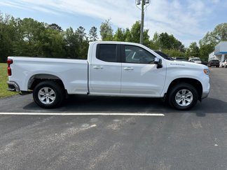 Used 2024 Chevrolet Silverado 1500 LT image 1