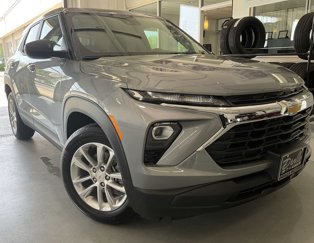 New 2025 Chevrolet TrailBlazer LS w/ LS Convenience Package image 1
