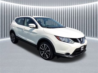 Used 2017 Nissan Rogue Sport SL image 1