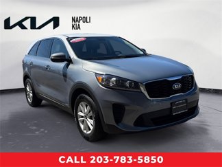 Used 2020 Kia Sorento LX image 1