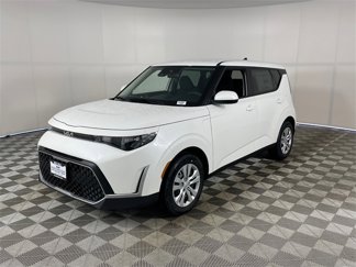 New 2025 Kia Soul LX image 1