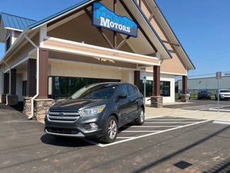 Used 2019 Ford Escape SE image 1