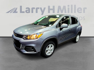 Used 2020 Chevrolet Trax LS w/ Tint and Cruise Package image 1