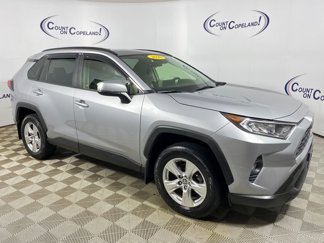 Used 2020 Toyota RAV4 XLE image 1