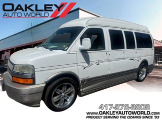 Used 2005 Chevrolet Express 1500 w/ Preferred Equipment Group image 1