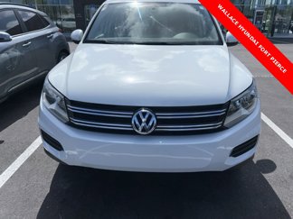 Used 2017 Volkswagen Tiguan Limited w/ Premium Package image 1