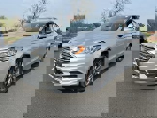 Used 2017 Ford Fusion SE image 1