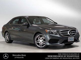 Used 2016 Mercedes-Benz E 400 4MATIC Sedan image 1