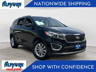 Used 2017 Kia Sorento LX w/ LX Convenience Package image 1