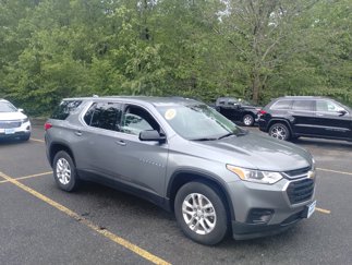 Used 2020 Chevrolet Traverse LS image 1