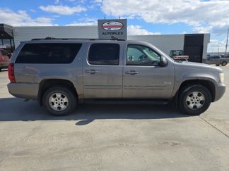 Used 2007 Chevrolet Suburban LT w/ LT Preferred Equipment Group image 1