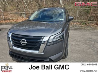 Used 2024 Nissan Pathfinder SV image 1
