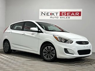 Used 2016 Hyundai Accent SE image 1
