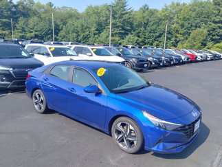Used 2023 Hyundai Elantra SEL w/ Convenience Package image 1