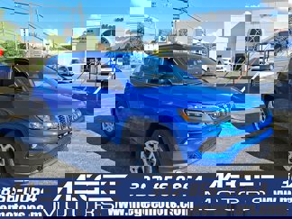 Used 2024 Jeep Compass Latitude w/ Convenience Group image 1