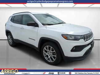Certified 2022 Jeep Compass Latitude image 1