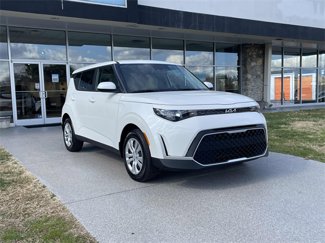 New 2025 Kia Soul LX image 1