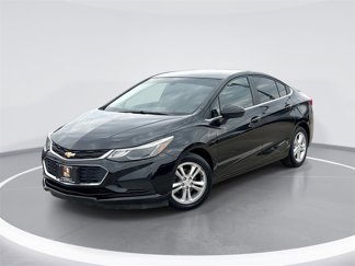 Used 2017 Chevrolet Cruze LT w/ Convenience Package image 1