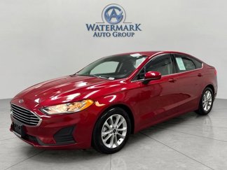 Used 2020 Ford Fusion SE image 1