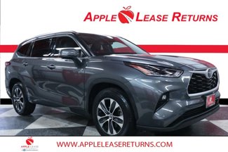 Used 2021 Toyota Highlander XLE image 1