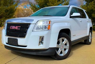 Used 2015 GMC Terrain SLE image 1