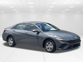 New 2025 Hyundai Elantra SE image 1