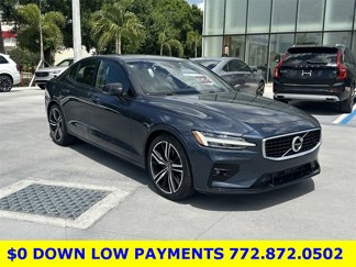 Used 2020 Volvo S60 T5 R-Design image 1