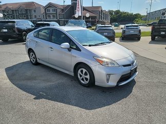 Used 2015 Toyota Prius Three image 1