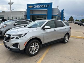 Used 2022 Chevrolet Equinox LT image 1