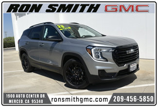 Used 2023 GMC Terrain SLE w/ Driver Convenience Package image 1