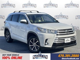 Used 2017 Toyota Highlander XLE image 1