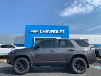 Used 2015 Toyota 4Runner SR5 image 1
