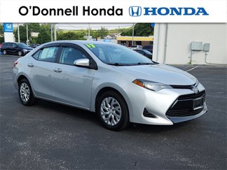 Used 2017 Toyota Corolla LE image 1