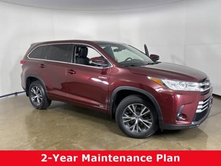 Used 2017 Toyota Highlander LE image 1