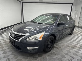 Used 2015 Nissan Altima 2.5 S w/ Power Driver Seat Package image 1