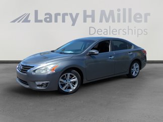 Used 2015 Nissan Altima 2.5 SL w/ Technology Package image 1