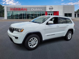 Used 2019 Jeep Grand Cherokee Laredo image 1