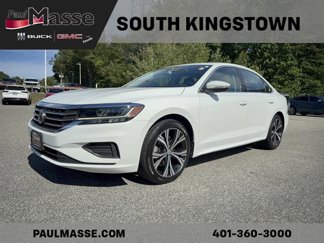 Used 2022 Volkswagen Passat 2.0T SE image 1