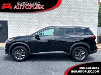 Used 2024 Nissan Rogue S image 1