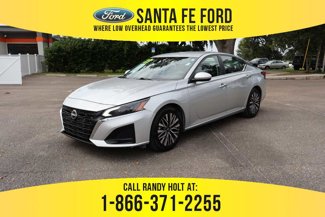 Used 2023 Nissan Altima 2.5 SV image 1