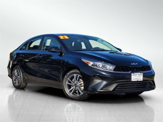 Used 2023 Kia Forte LXS image 1
