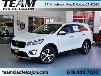 Used 2017 Kia Sorento EX image 1