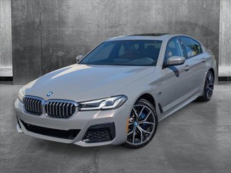 Used 2022 BMW 530e w/ M Sport Package image 1