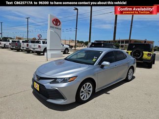 Certified 2023 Toyota Camry LE image 1