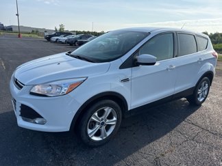 Used 2015 Ford Escape SE image 1