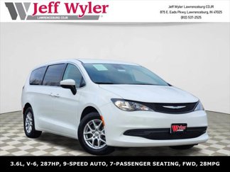 Certified 2023 Chrysler Voyager LX image 1
